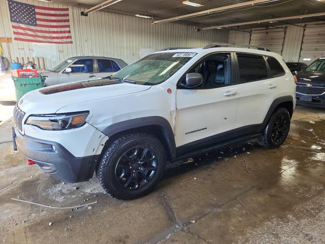 JEEP CHEROKEE T 2019 with VIN 1C4PJMBX7KD104042 - Photo from auction