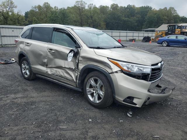 Photo 4 from auction – 2016 TOYOTA HIGHLANDER with VIN 5TDYKRFH9GS128856