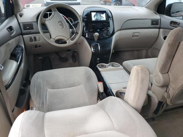 Photo 8 from auction – 2004 TOYOTA SIENNA LE with VIN 5TDBA23C24S002567