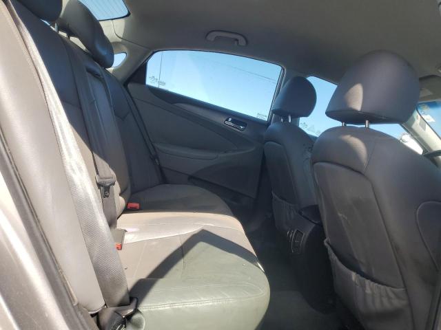 Photo 10 from auction – 2012 HYUNDAI SONATA HYB with VIN KMHEC4A45CA044592