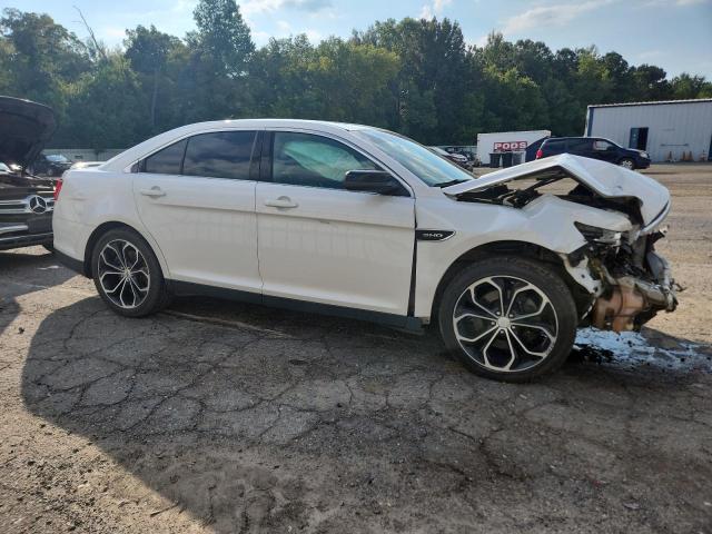 Photo 4 from auction – 2015 FORD TAURUS SHO with VIN 1FAHP2KT4FG186682