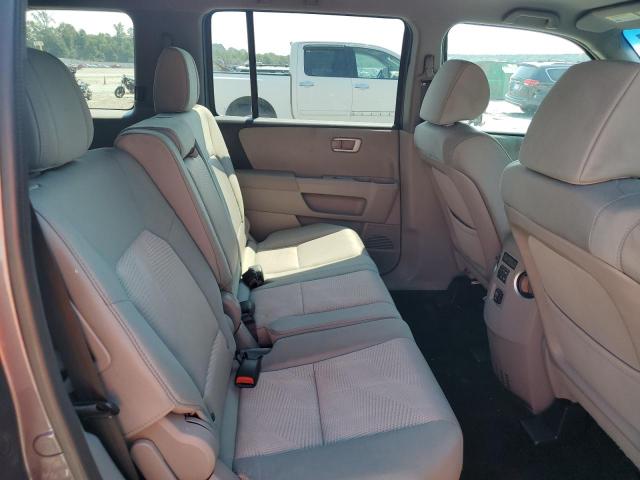 Photo 11 from auction – 2015 HONDA PILOT LX with VIN 5FNYF4H20FB037848