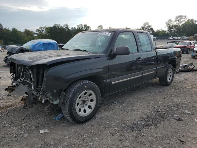 CHEVROLET SILVERADO 2003 with VIN 2GCEC19T531182576 - Photo from auction