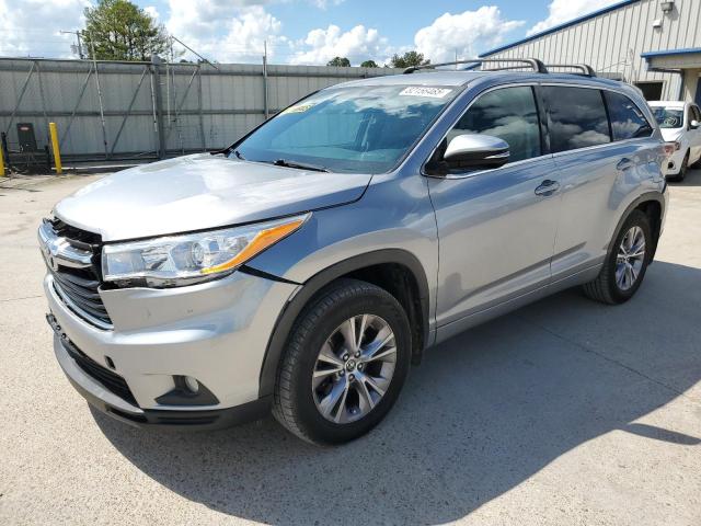 TOYOTA HIGHLANDER 2016 with VIN 5TDBKRFH8GS356028 - Photo from auction