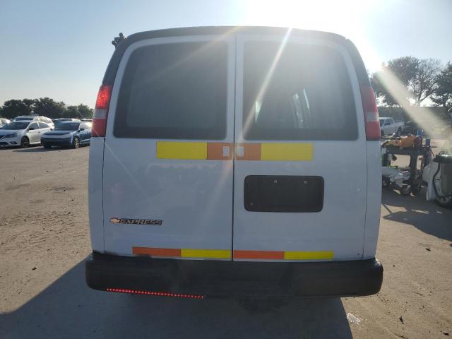 Photo 6 from auction – 2017 CHEVROLET EXPRESS G2 with VIN 1GCWGAFF0H1308427