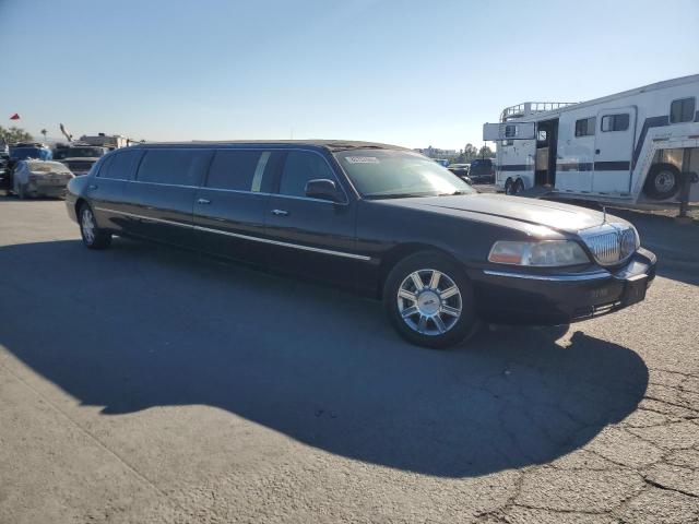 Photo 4 from auction – 2011 LINCOLN TOWN CAR E with VIN 2L1FL8JW9BX761355