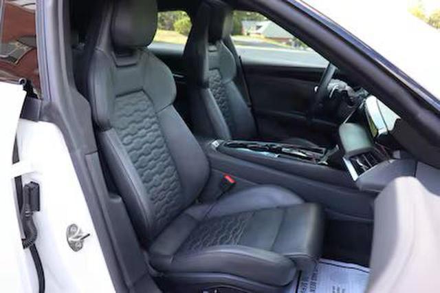 Photo 5 from auction – 2022 AUDI E-TRON GT with VIN WAUEJBFWXN7003204
