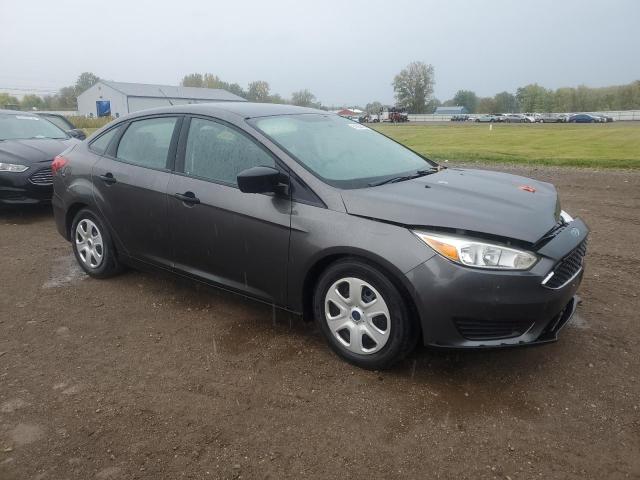 Photo 4 from auction – 2015 FORD FOCUS S with VIN 1FADP3E20FL310526