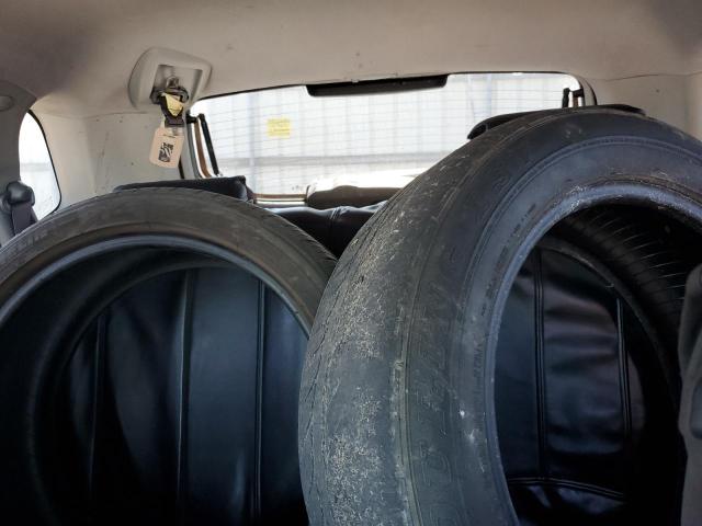 Photo 10 from auction – 2005 HYUNDAI TUCSON GLS with VIN KM8JN12D05U080357