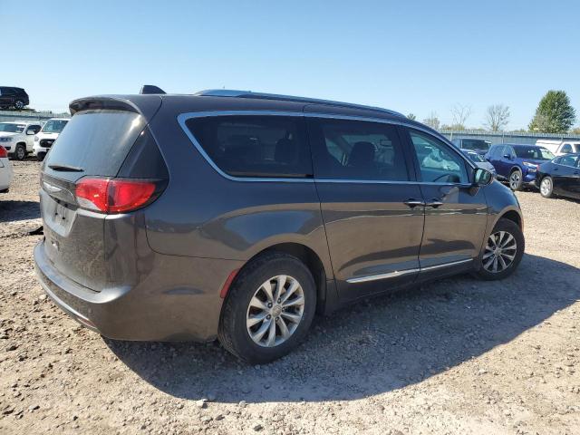 Photo 3 from auction – 2019 CHRYSLER PACIFICA TOURING L with VIN 2C4RC1BG8KR667194