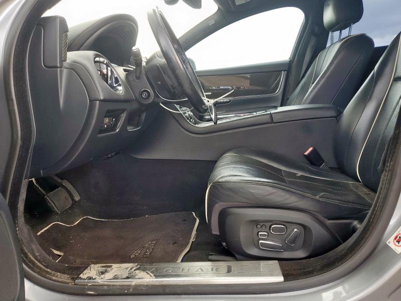 Photo 7 from auction – 2011 JAGUAR XJ SUPERCH with VIN SAJWA1GE5BMV02837