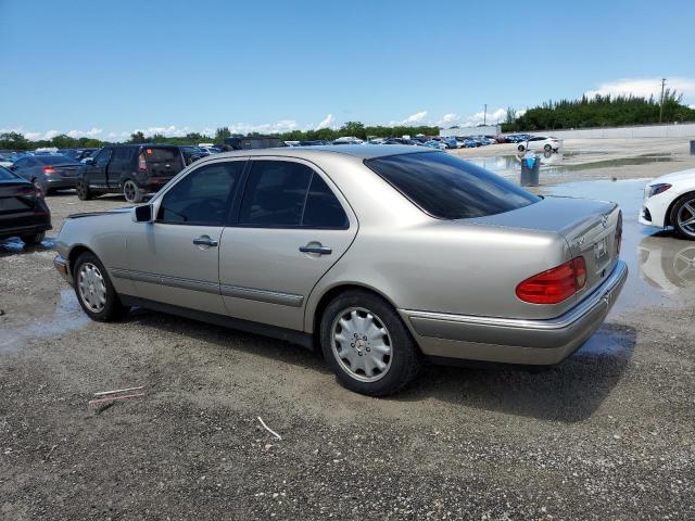 Photo 2 from auction – 1997 MERCEDES-BENZ E 320 with VIN WDBJF55F5VJ025733