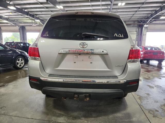 Фото 6 с аукциона – 2013 TOYOTA HIGHLANDER с VIN 5TDBK3EH0DS210443