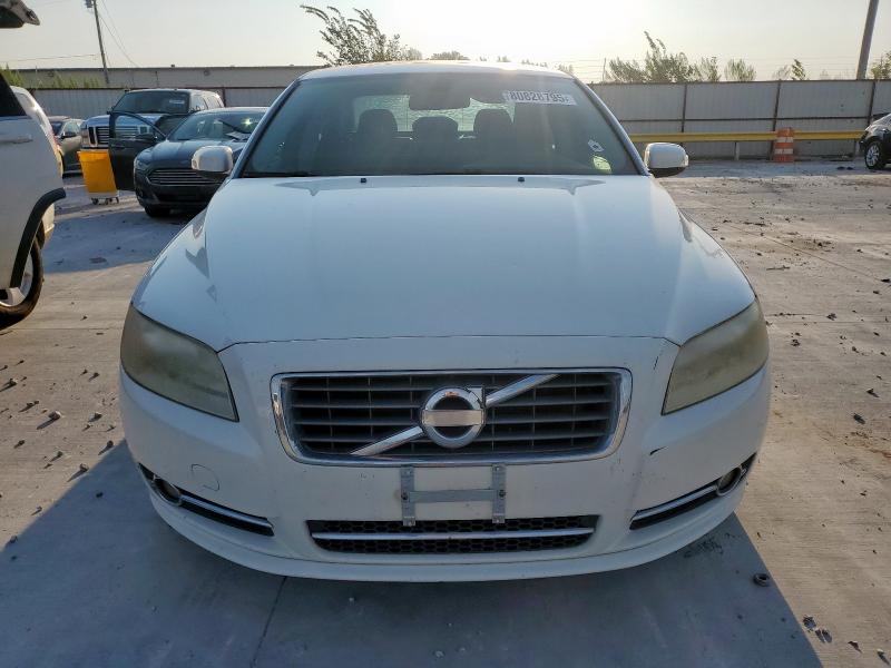 Photo 5 from auction – 2010 VOLVO S80 3.2 with VIN YV1982AS6A1116577