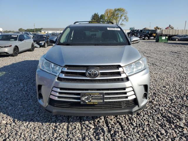 Photo 5 from auction – 2018 TOYOTA HIGHLANDER with VIN 5TDBZRFH3JS487175