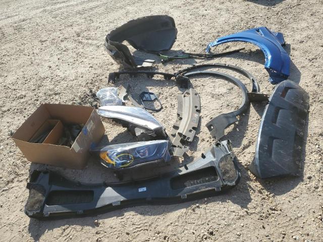 Photo 13 from auction – 2018 FORD ESCAPE TIT with VIN 1FMCU9J92JUD24480