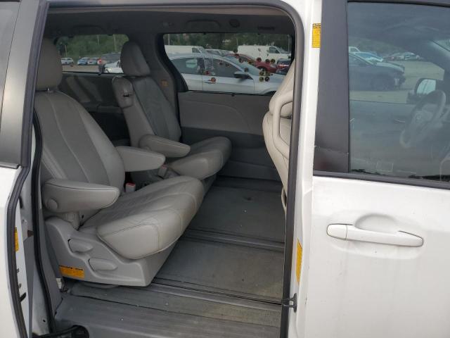 Photo 11 from auction – 2013 TOYOTA SIENNA XLE with VIN 5TDYK3DC6DS300583