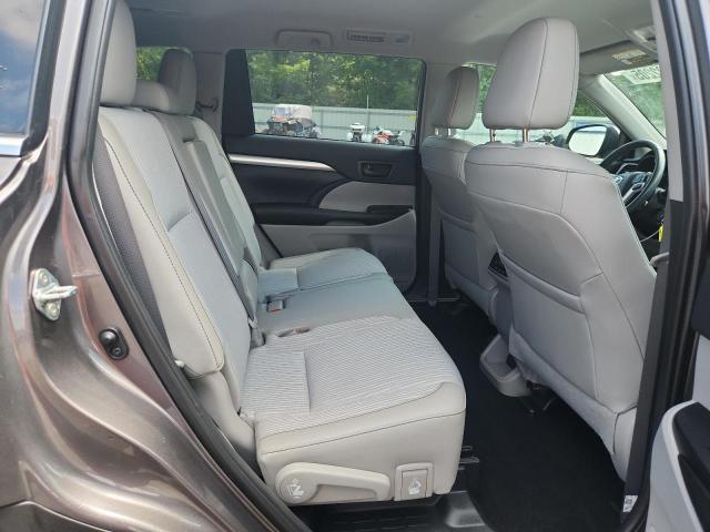 Photo 11 from auction – 2019 TOYOTA HIGHLANDER with VIN 5TDZZRFH9KS360317