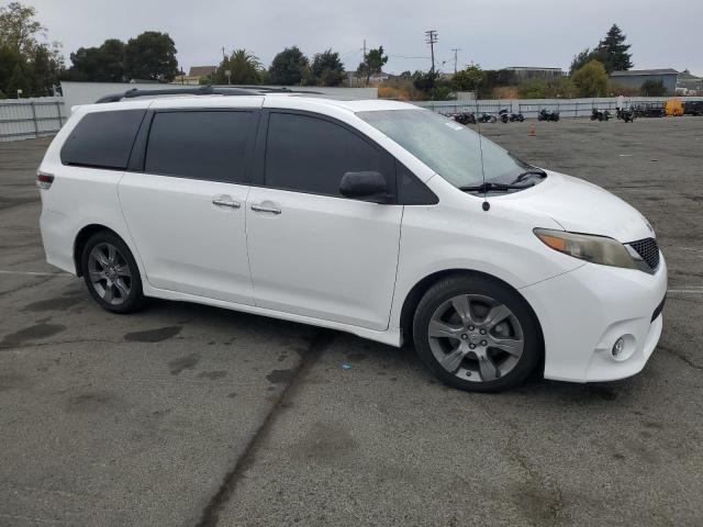 Photo 4 from auction – 2014 TOYOTA SIENNA SPO with VIN 5TDXK3DC2ES520428