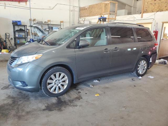 TOYOTA SIENNA LE 2011 with VIN 5TDJK3DC9BS017335 - Photo from auction
