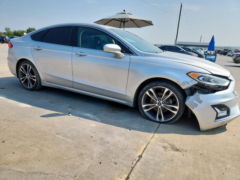 Photo 4 from auction – 2019 FORD FUSION TIT with VIN 3FA6P0K93KR217407