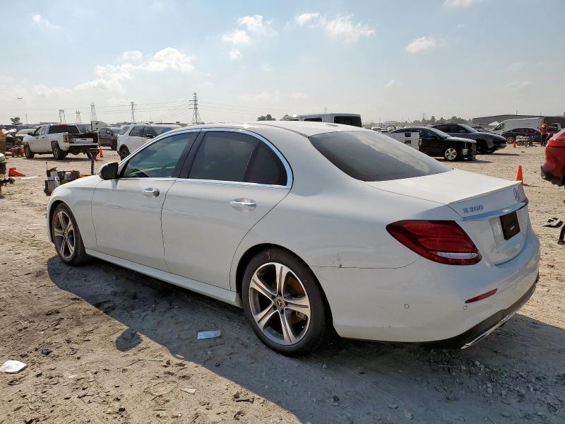 Photo 2 from auction – 2018 MERCEDES-BENZ E 300 with VIN WDDZF4JB6JA435832