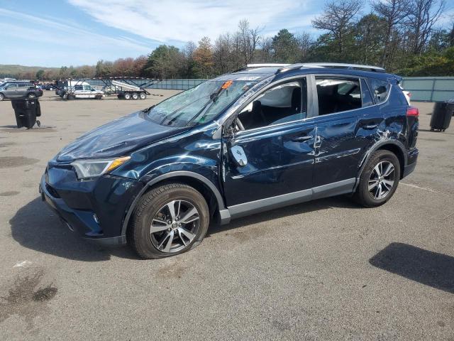 TOYOTA RAV4 XLE 2017 with VIN JTMRFREV5HD210578 - Photo from auction