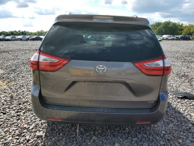 Photo 6 from auction – 2017 TOYOTA SIENNA XLE with VIN 5TDYZ3DC9HS815028