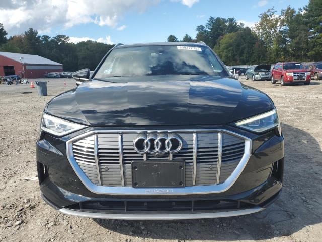 Photo 5 from auction – 2019 AUDI E-TRON PRE with VIN WA1LAAGE0KB023197