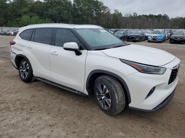 Photo 4 from auction – 2021 TOYOTA HIGHLANDER with VIN 5TDGZRAH7MS515190