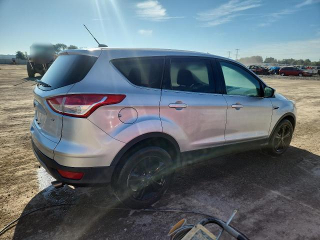 Photo 3 from auction – 2016 FORD ESCAPE SE with VIN 1FMCU0G77GUB04620
