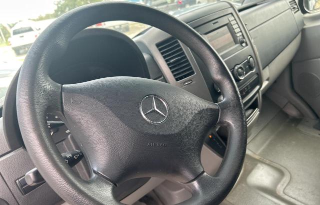 Photo 12 from auction – 2014 MERCEDES-BENZ SPRINTER 2 with VIN WD3PE7DC4E5864096