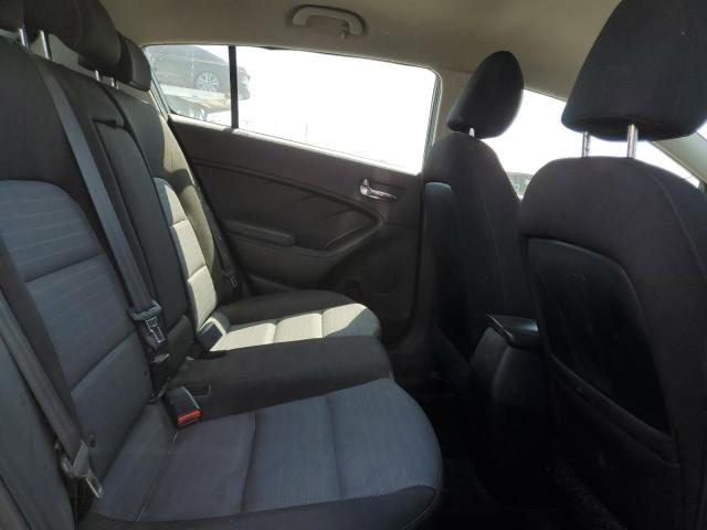 Photo 10 from auction – 2016 KIA FORTE LX with VIN KNAFK5A84G5654581