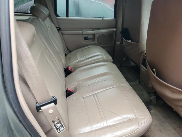 Photo 11 from auction – 2000 MERCURY MOUNTAINEE with VIN 4M2DU86P1YUJ23300