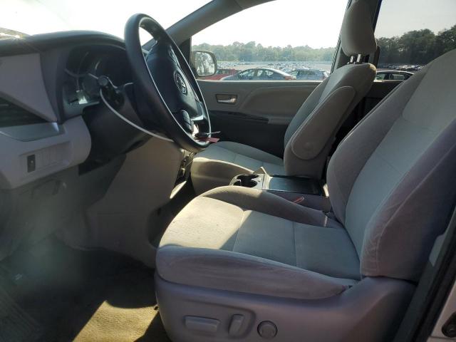 Photo 7 from auction – 2017 TOYOTA SIENNA LE with VIN 5TDKZ3DC1HS898153