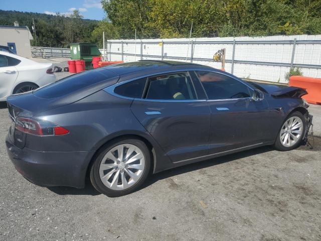 Photo 3 from auction – 2017 TESLA MODEL S with VIN 5YJSA1E23HF204729