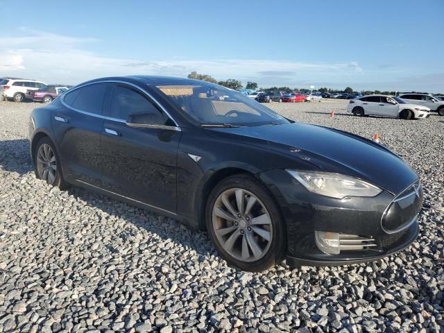 Photo 4 from auction – 2013 TESLA MODEL S with VIN 5YJSA1DN0DFP11304