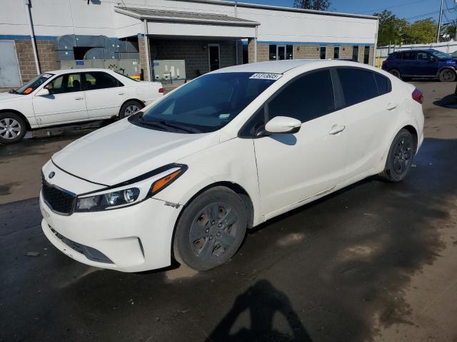 KIA FORTE LX 2017 with VIN 3KPFK4A7XHE006107 - Photo from auction