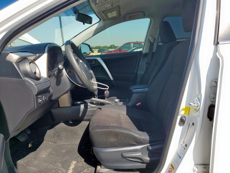 Photo 7 from auction – 2014 TOYOTA RAV4 LE with VIN JTMBFREV7ED084849