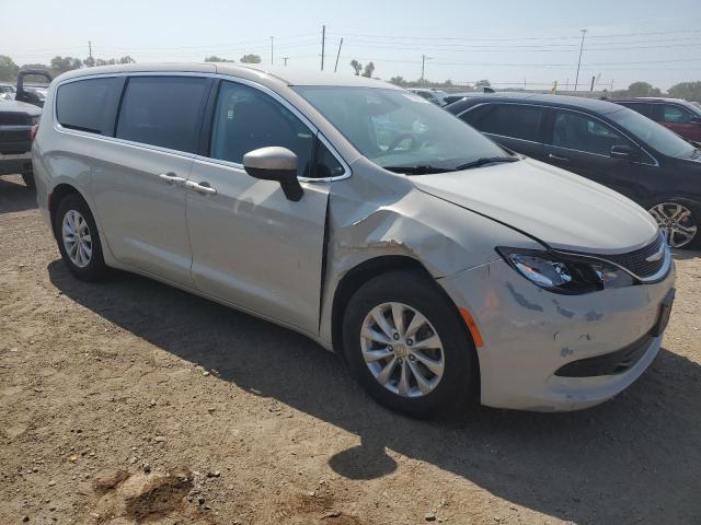 Photo 4 from auction – 2017 CHRYSLER PACIFICA TOURING with VIN 2C4RC1DG1HR667978