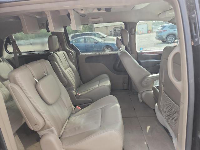 Photo 11 from auction – 2014 CHRYSLER TOWN & COU with VIN 2C4RC1BG3ER284834