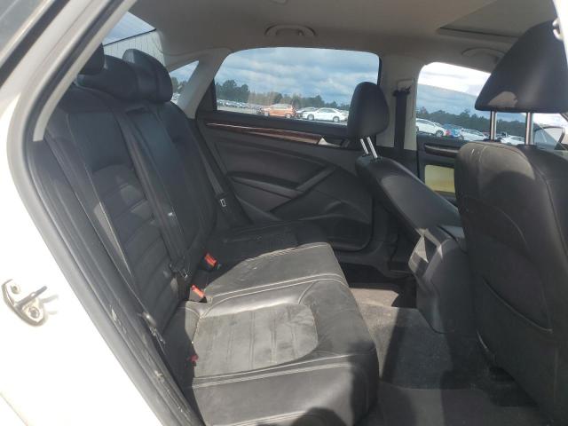 Photo 10 from auction – 2012 VOLKSWAGEN PASSAT SEL with VIN 1VWCM7A3XCC104465