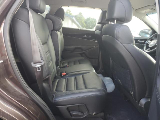 Photo 11 from auction – 2017 KIA SORENTO EX with VIN 5XYPHDA52HG224692