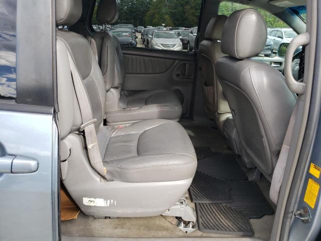 Photo 11 from auction – 2004 TOYOTA SIENNA XLE with VIN 5TDBA22C14S017532