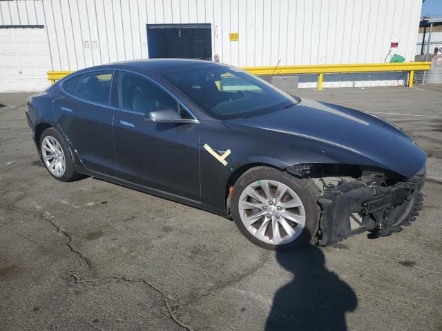 Photo 4 from auction – 2017 TESLA MODEL S with VIN 5YJSA1E2XHF187640