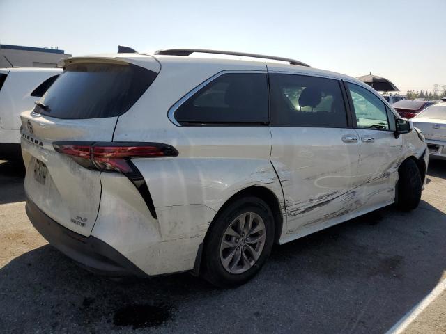Photo 3 from auction – 2021 TOYOTA SIENNA with VIN 5TDJRKEC6MS032236
