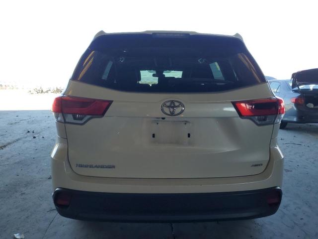 Photo 6 from auction – 2019 TOYOTA HIGHLANDER LE with VIN 5TDBZRFH4KS958445