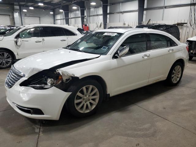 CHRYSLER 200 LIMITE 2013 with VIN 1C3CCBCG8DN525832 - Photo from auction