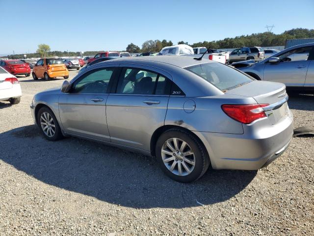 Photo 2 from auction – 2014 CHRYSLER 200 TOURIN with VIN 1C3CCBBG0EN145046