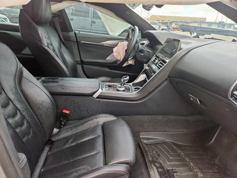 Photo 7 from auction – 2022 BMW M850XI with VIN WBAGV8C06NCH21679